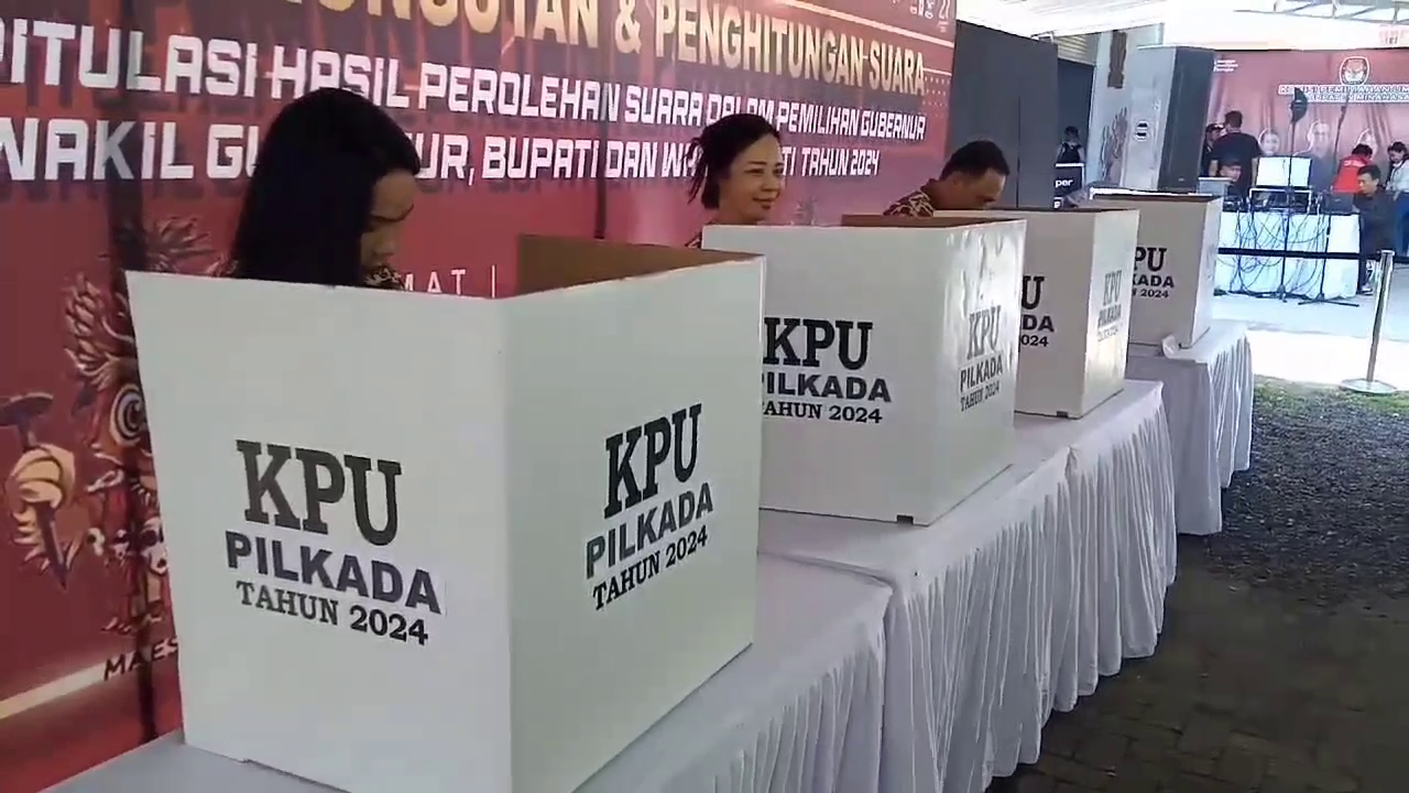 KPU Minahasa Gelar Simulasi Pemungutan dan Perhitungan Suara untuk Pemilihan Gubernur, Wakil Gubernur, Bupati, dan Wakil Bupati 2024