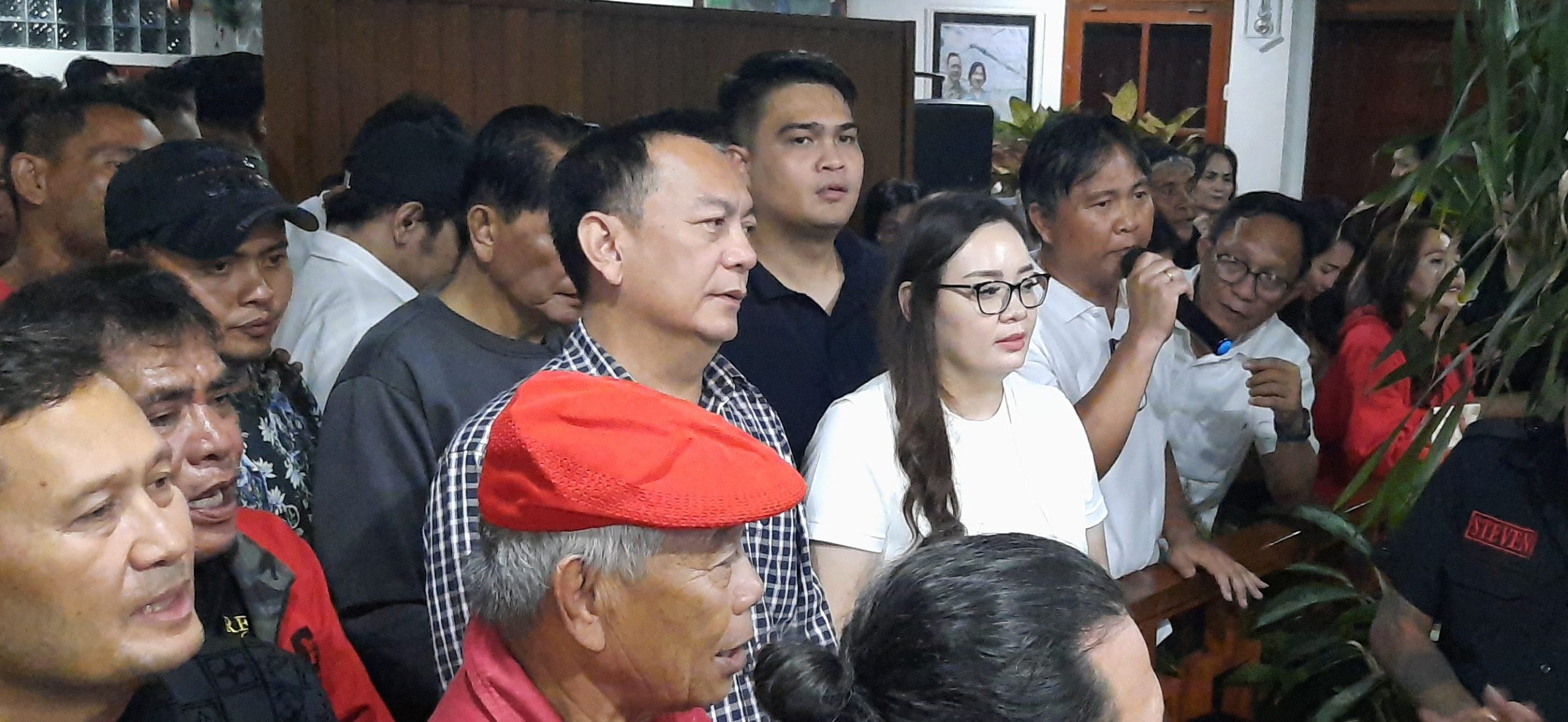 Deklarasikan Kemenangan, Caroll Sendy Minta Pendukung Jaga Kondusifitas Keamanan Tomohon