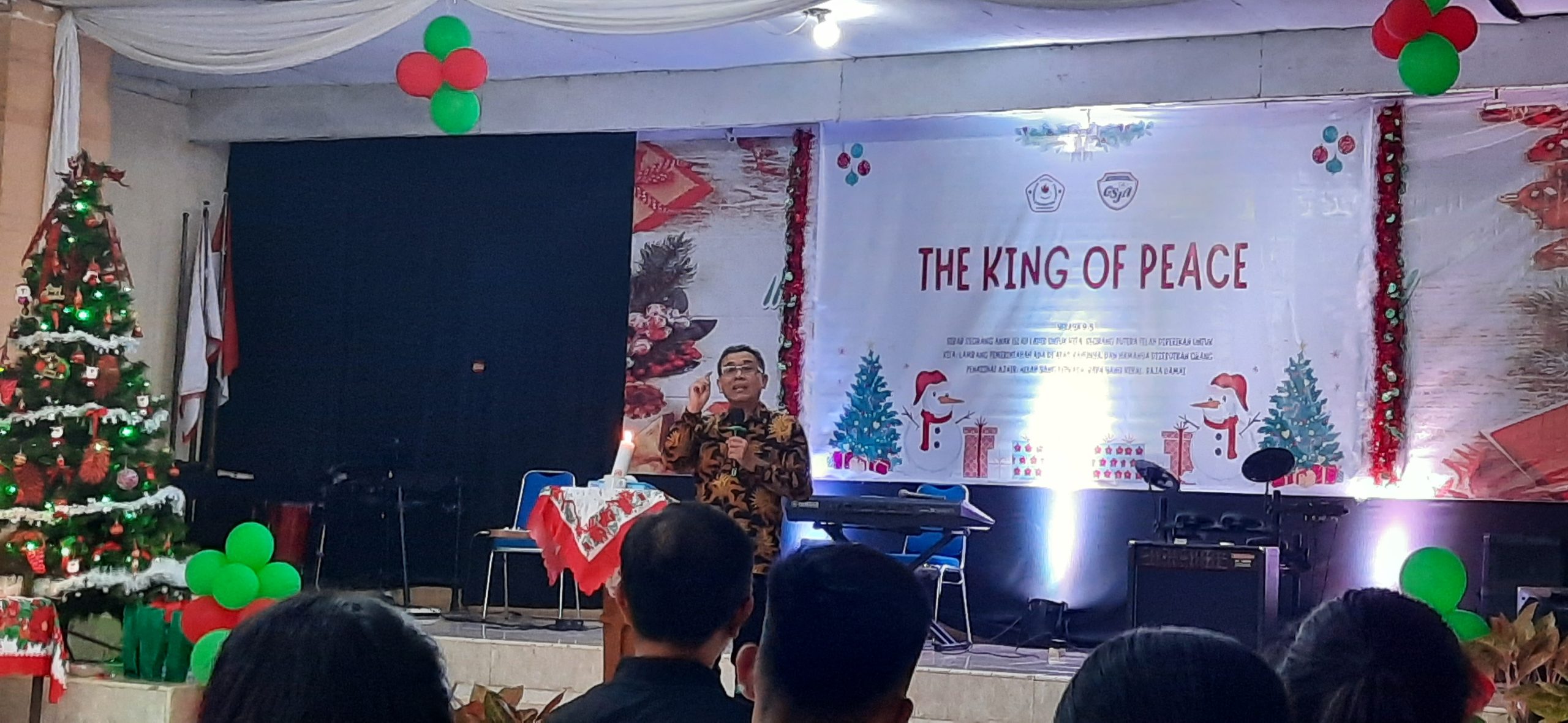 Natal STT Parakletos Tomohon bersama seluruh Sivitas Akademika dan BPD 2 GSJA Sulut-Go