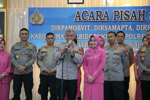 Pisah Sambut PJU Polda Sulut dan Buka Puasa Bersama Dihadiri Anak-anak Yatim Piatu