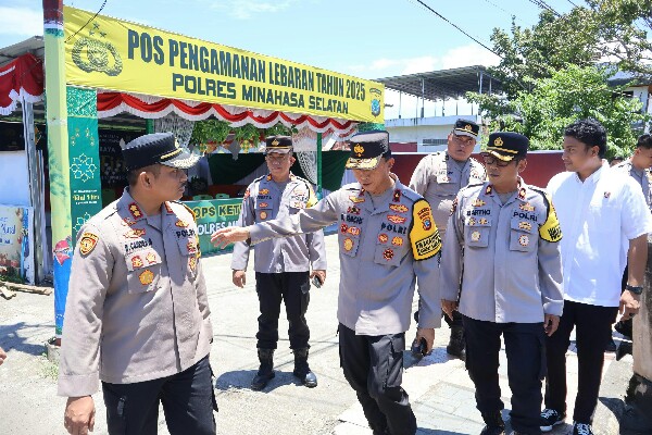 Wakapolda Sulut Tinjau 3 Pos Pengamanan dan Pelayanan Lebaran di Jalan Trans Sulawesi