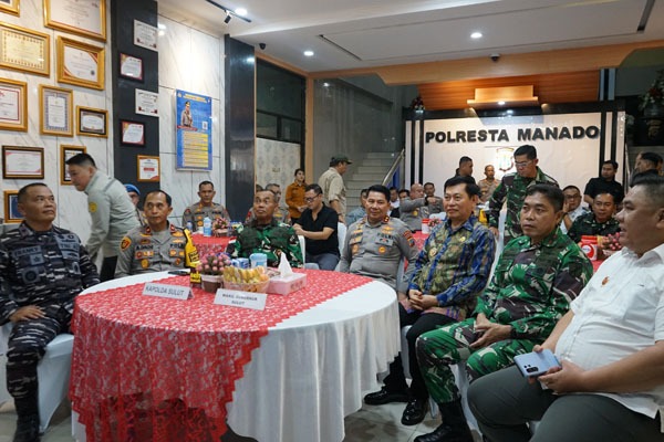 Pawai Takbiran Idulfitri 1446 Hijriah di Manado Berjalan Aman
