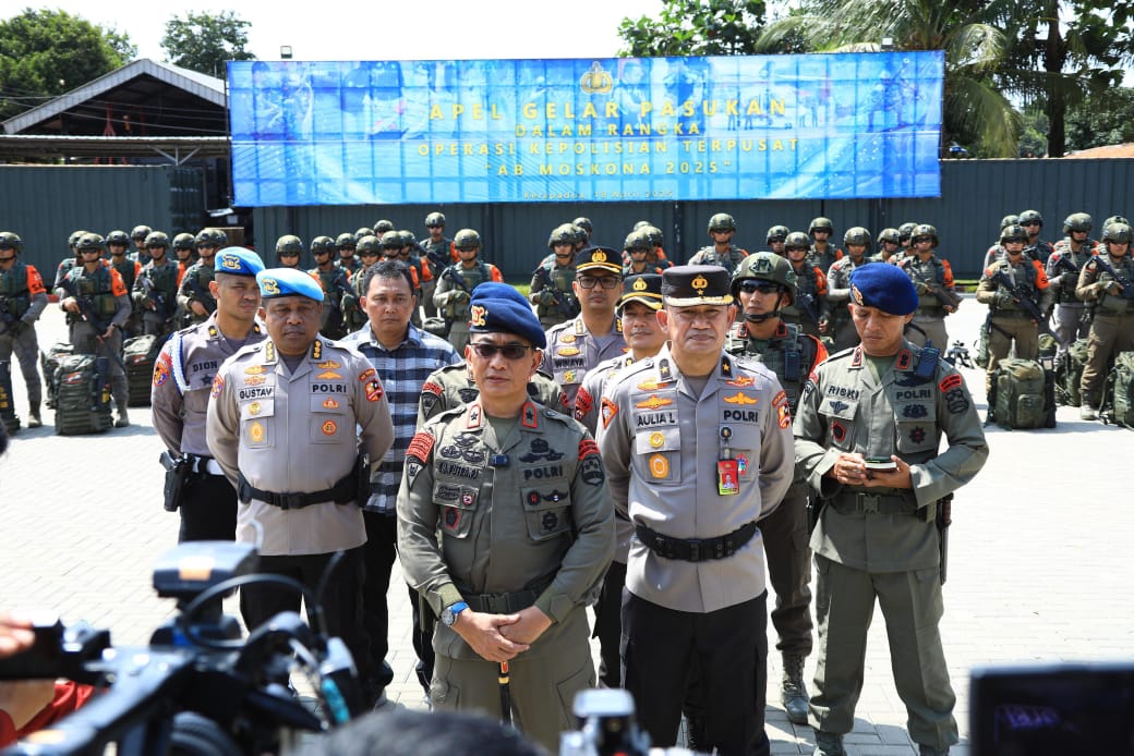 Polri Laksanakan Apel Gelar Pasukan Operasi AB Moskona Bintuni Papua Barat 2025