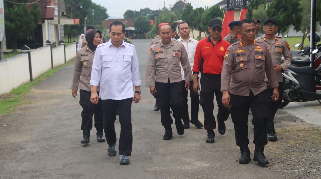 Latih 3.183 sarjana, Polri Kolaborasi dengan Universitas Pertahanan Wujudkan SDM Unggul untuk Program Makan Bergizi Gratis (MBG)