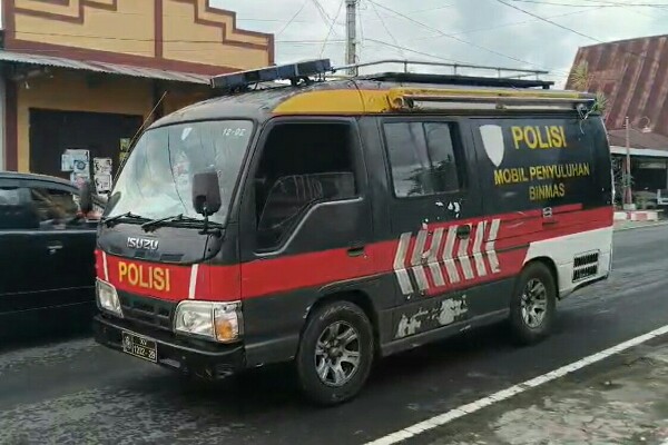Polres Mitra Turunkan Mobil Penyuluhan Binmas, Sampaikan Imbauan Kamtibmas di Kecamatan Belang