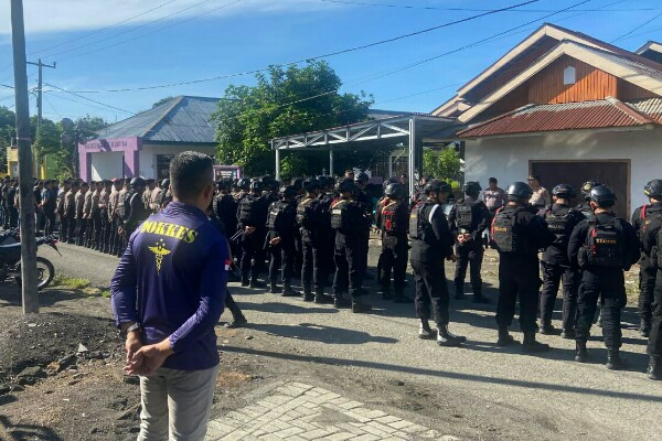 Situasi Aman dan Kondusif, Personel Ops Aman Nusa I Masih Bersiaga di Kecamatan Belang