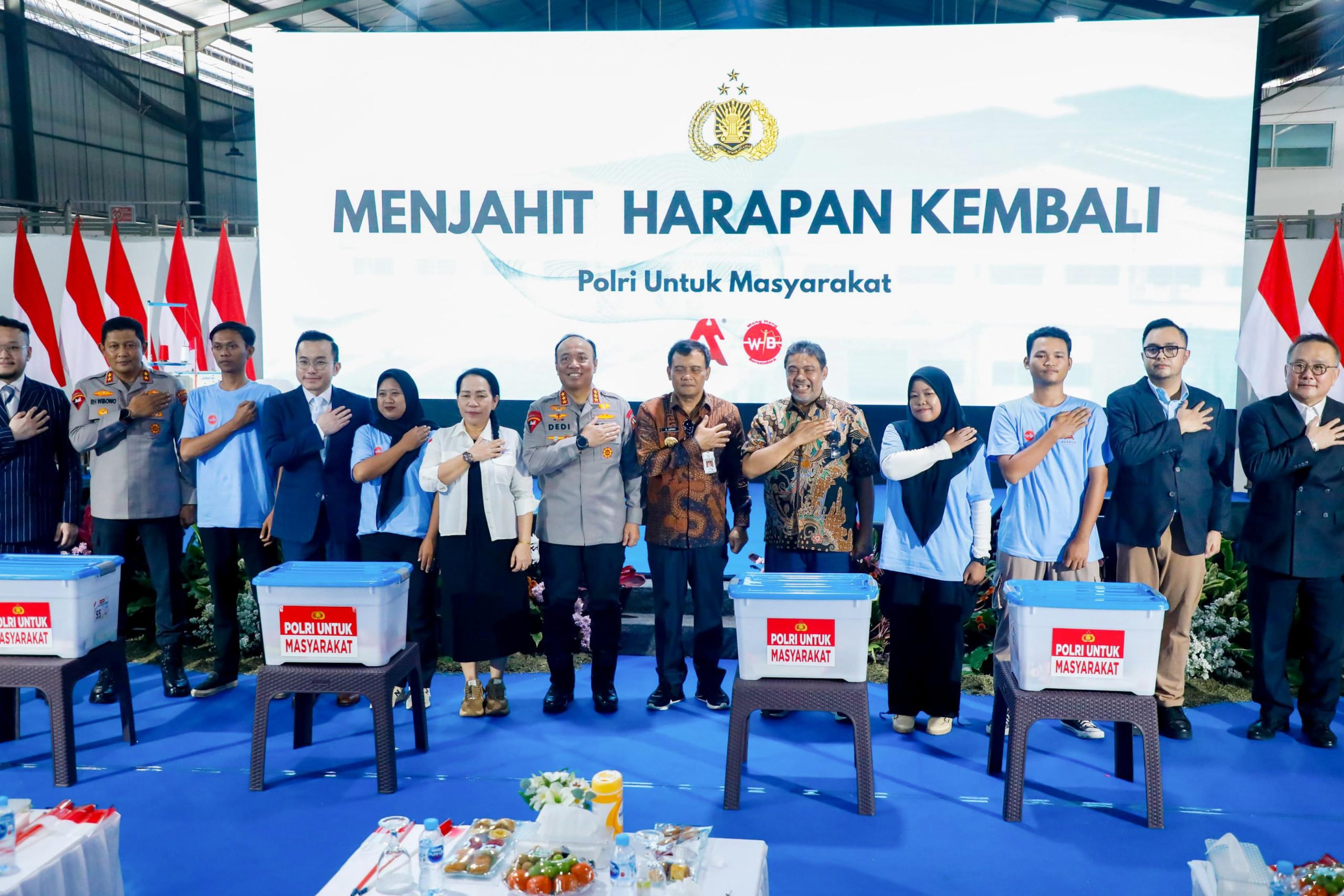 Wakapolri Resmikan Kembali Operasional Pabrik Garmen Wonghang Bersaudara di Pemalang