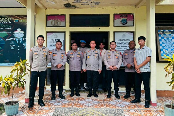 Rorena Polda Sulut Gelar Asistensi Pembangunan Zona Integritas di Polres Kepulauan Sitaro​SITARO,- Biro Perencanaan dan Anggaran (Rorena) Polda Sulawesi Utara melaksanakan kegiatan Asistensi Pembangunan Zona Integritas (ZI) dan Pelayanan Publik di Markas Komando (Mako) Polres Kepulauan Sitaro, Selasa (10/03/2026).