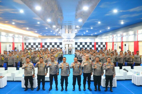 Sambangi Polda Sulut, Kakorbinmas Polri Berikan Arahan kepada jajaran Binmas