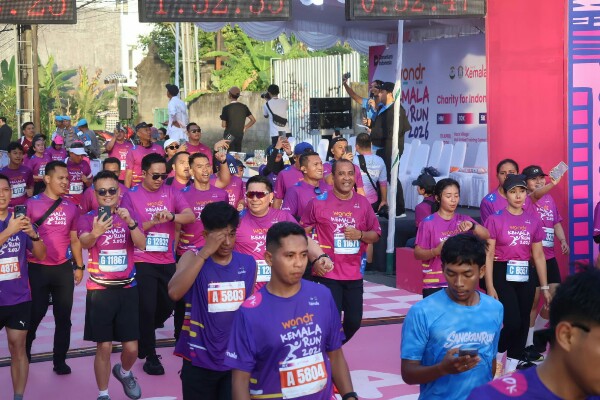 Dukung Semangat “Charity for Indonesia”, Kapolda Sulut dan Bhayangkari Ramaikan Kemala Run 2026 di Bali