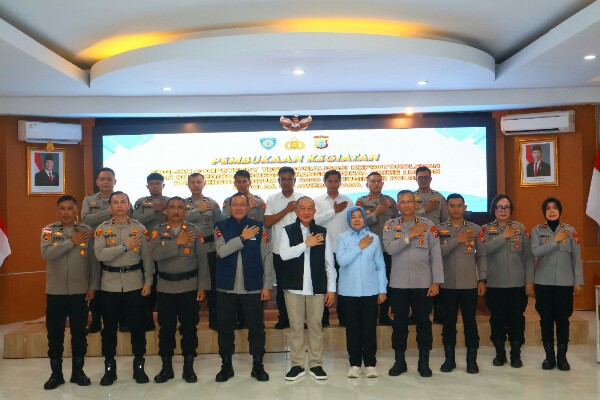 Perkuat Kapasitas Global, Wakapolda Sulut Buka Forum Internasional dan Uji Kompetensi Bahasa Inggris