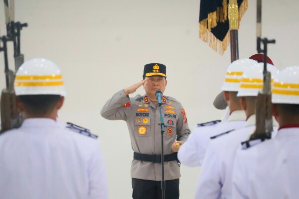 Jelang Hari Bhayangkara ke-80, Polda Sulut Gelar Pencucian Pataka Maesa’an Waya
