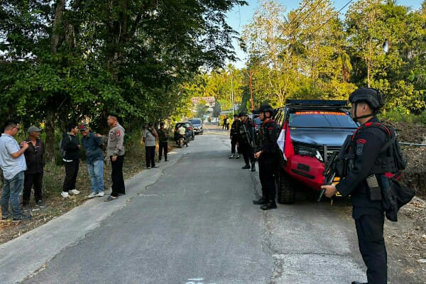 Brimob Polda Sulut Amankan dan Disposal Granat Tangan Temuan di Likupang