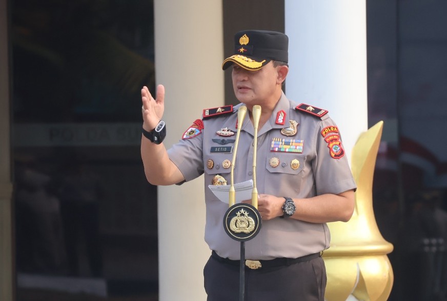 Wakapolda Sulut Jabarkan Tagline ‘Polisi Bersama Masyarakat’ dalam Apel Pagi