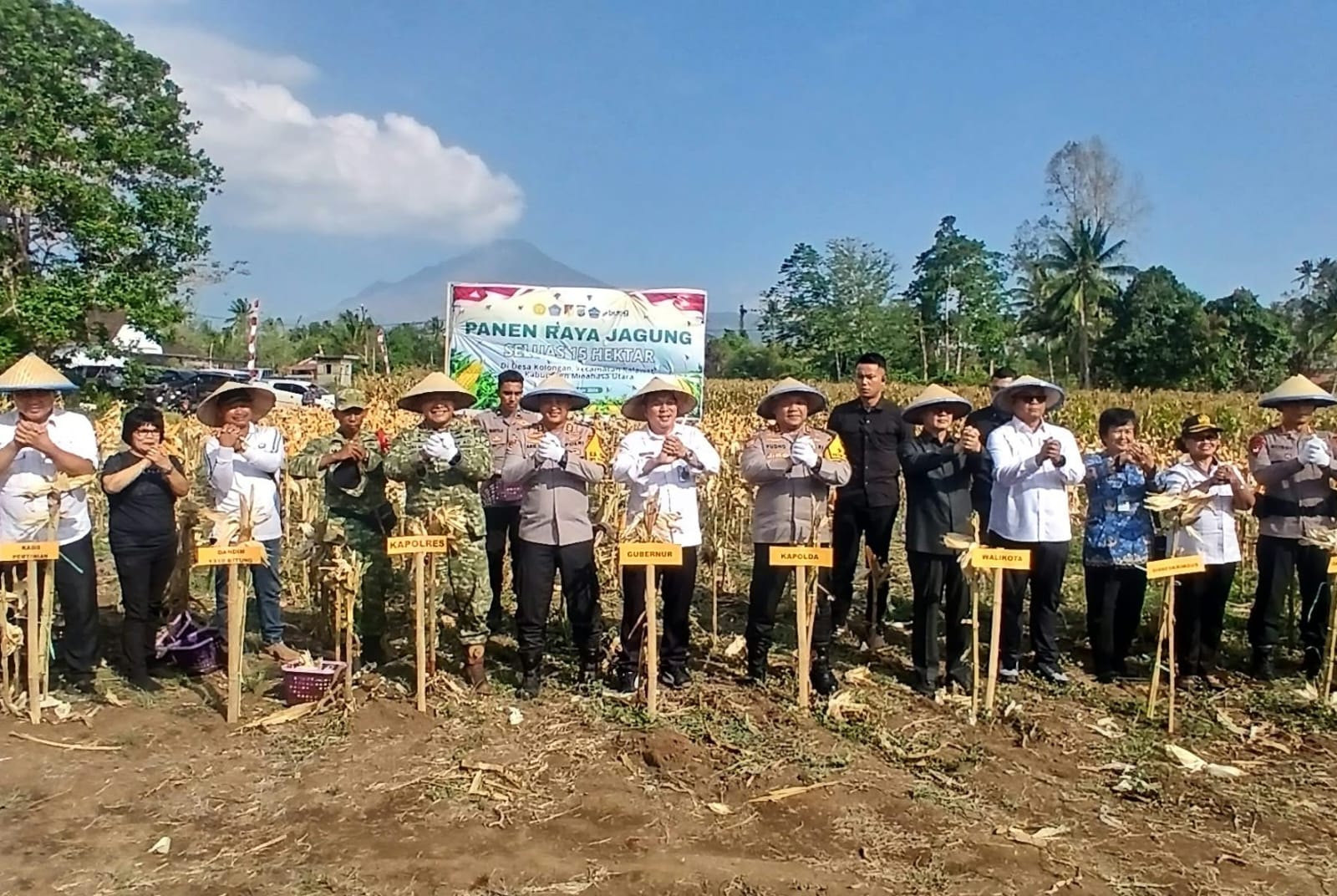 Kapolda Sulut Bersama Forkopimda Hadiri Panen Raya Jagung di Minahasa Utara